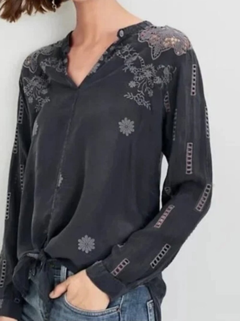 EUC Johnny Was De Vries Embroidered Gray Tunic, Sz - M